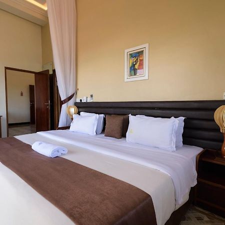 Hoima Buffalo Hotel & Business Hub Ltd Екстер'єр фото
