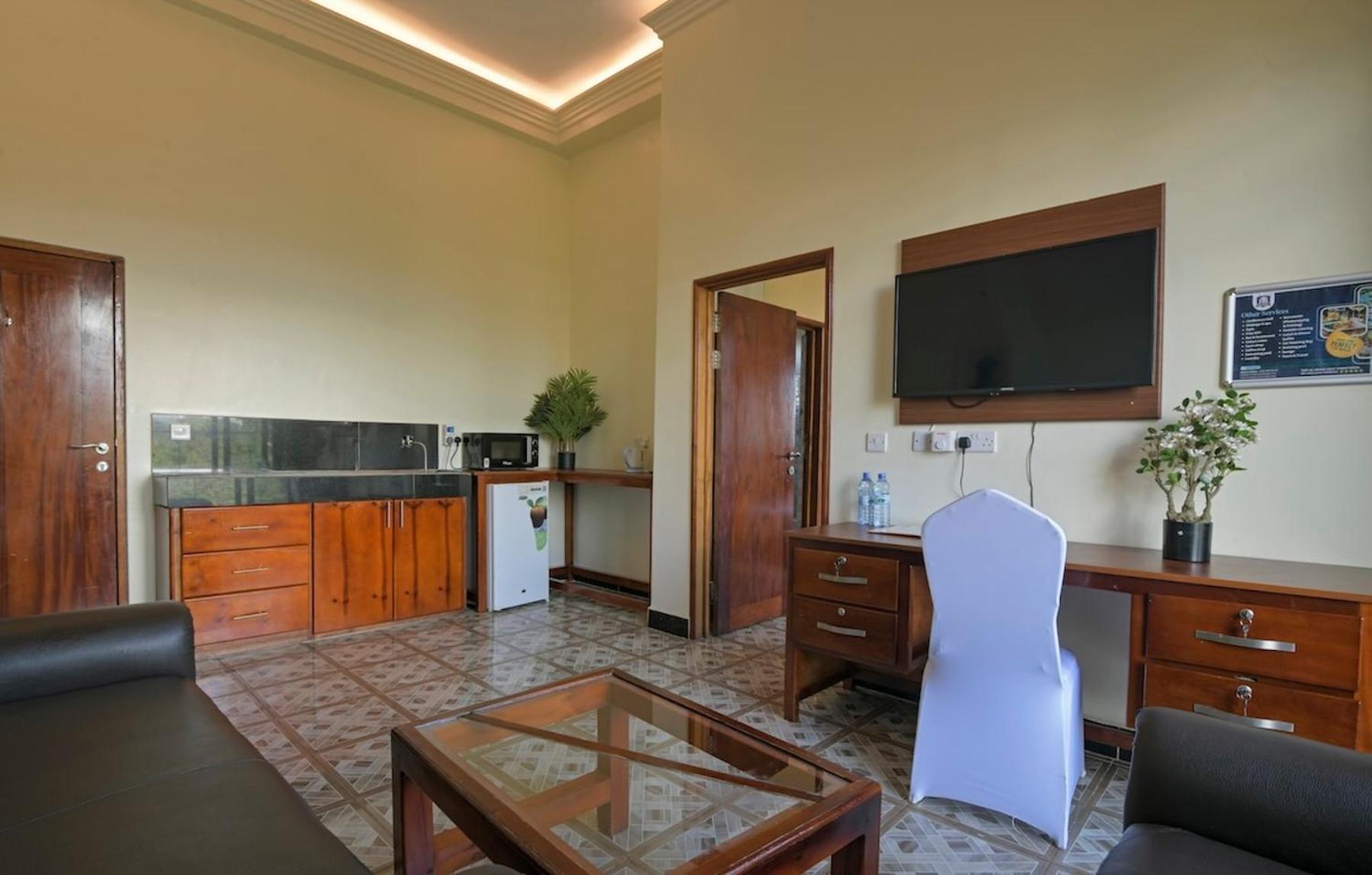 Hoima Buffalo Hotel & Business Hub Ltd Екстер'єр фото
