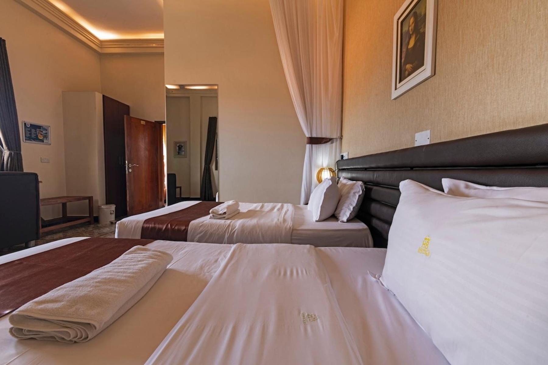 Hoima Buffalo Hotel & Business Hub Ltd Екстер'єр фото