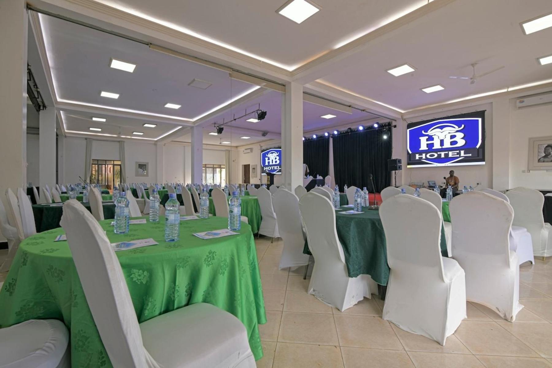 Hoima Buffalo Hotel & Business Hub Ltd Екстер'єр фото