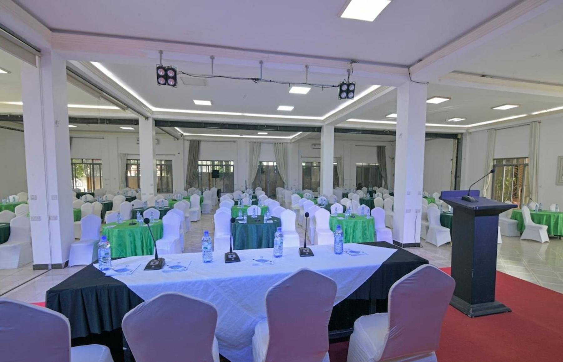Hoima Buffalo Hotel & Business Hub Ltd Екстер'єр фото